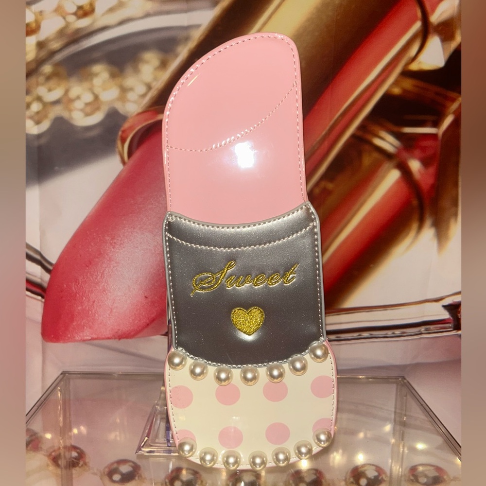 Lipstick Clutch/Crossbody Bag, NWT.